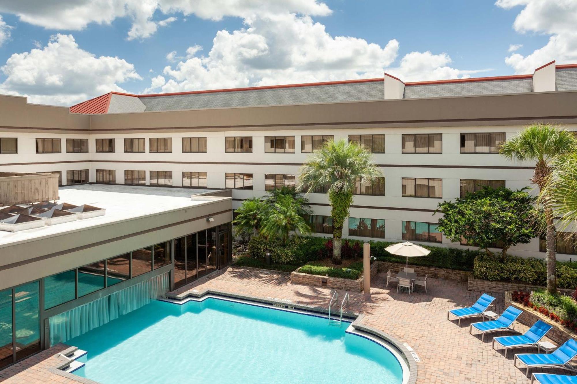 Sheraton Suites Orlando Airport Hotel Екстер'єр фото